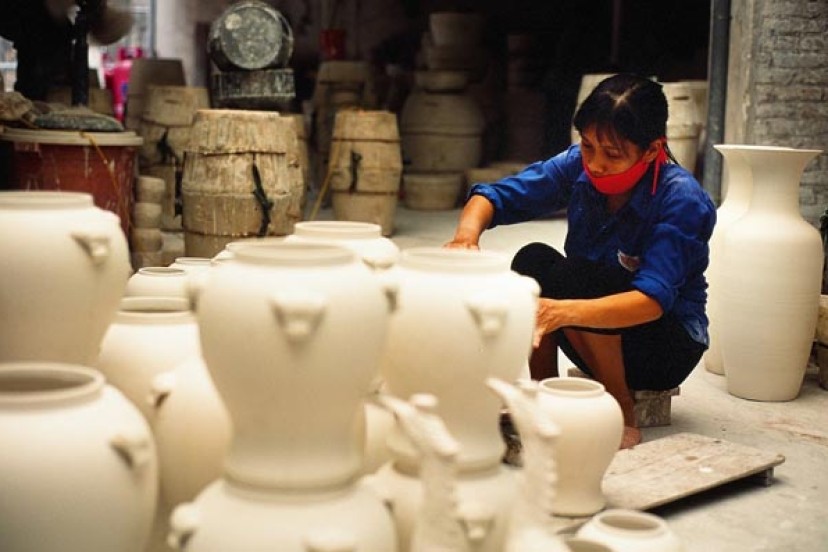 Visit Bat Trang Ceramic Village