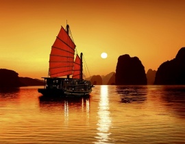 Visit Halong Bay, Vietnam