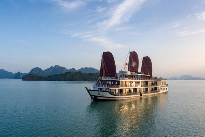 Halong Bay - Hanoi