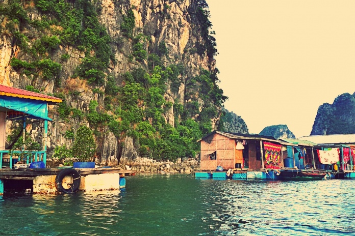 Halong - Hanoi